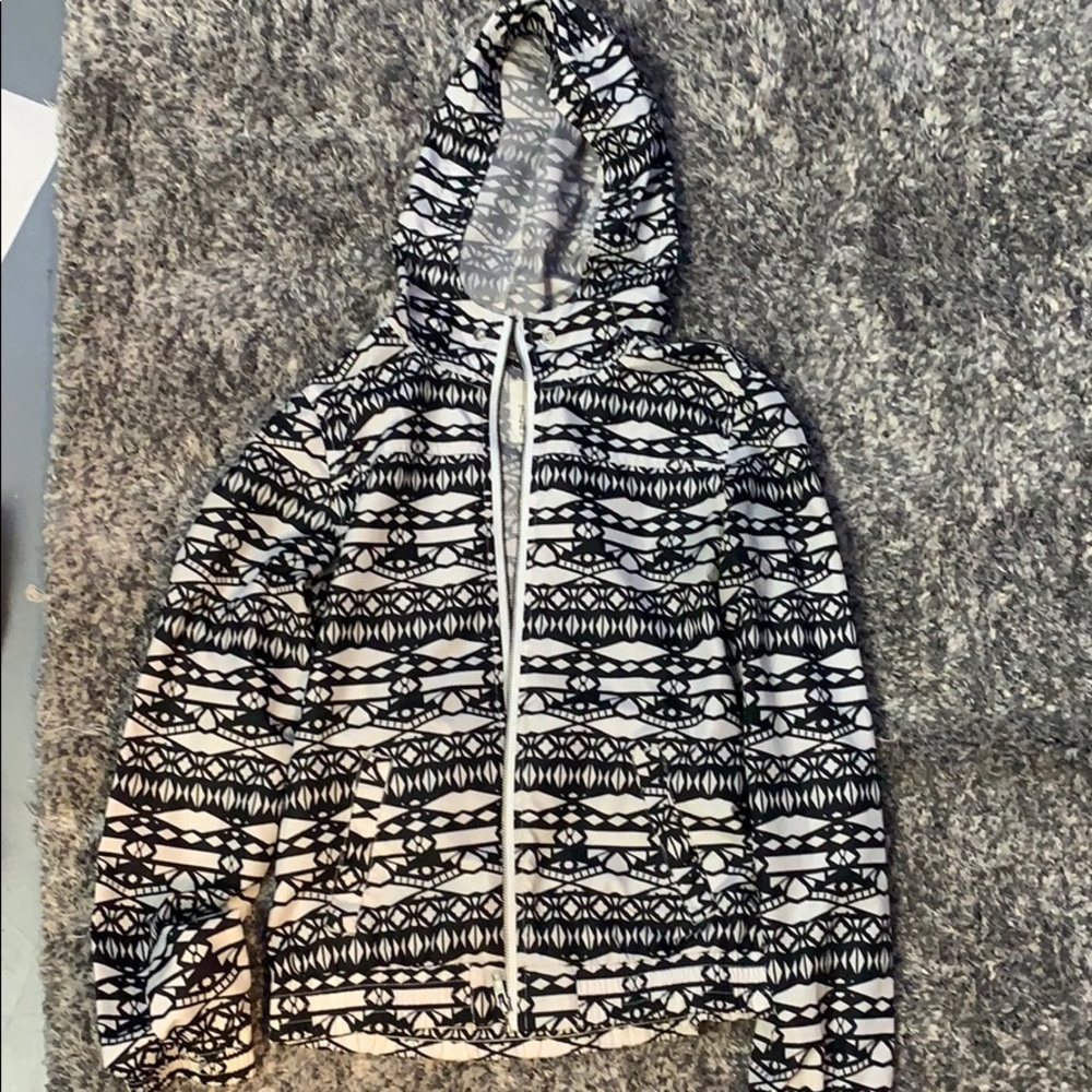 Wind breaker